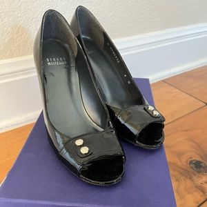 Stuart Weizmann Patent Leather Pump size 6